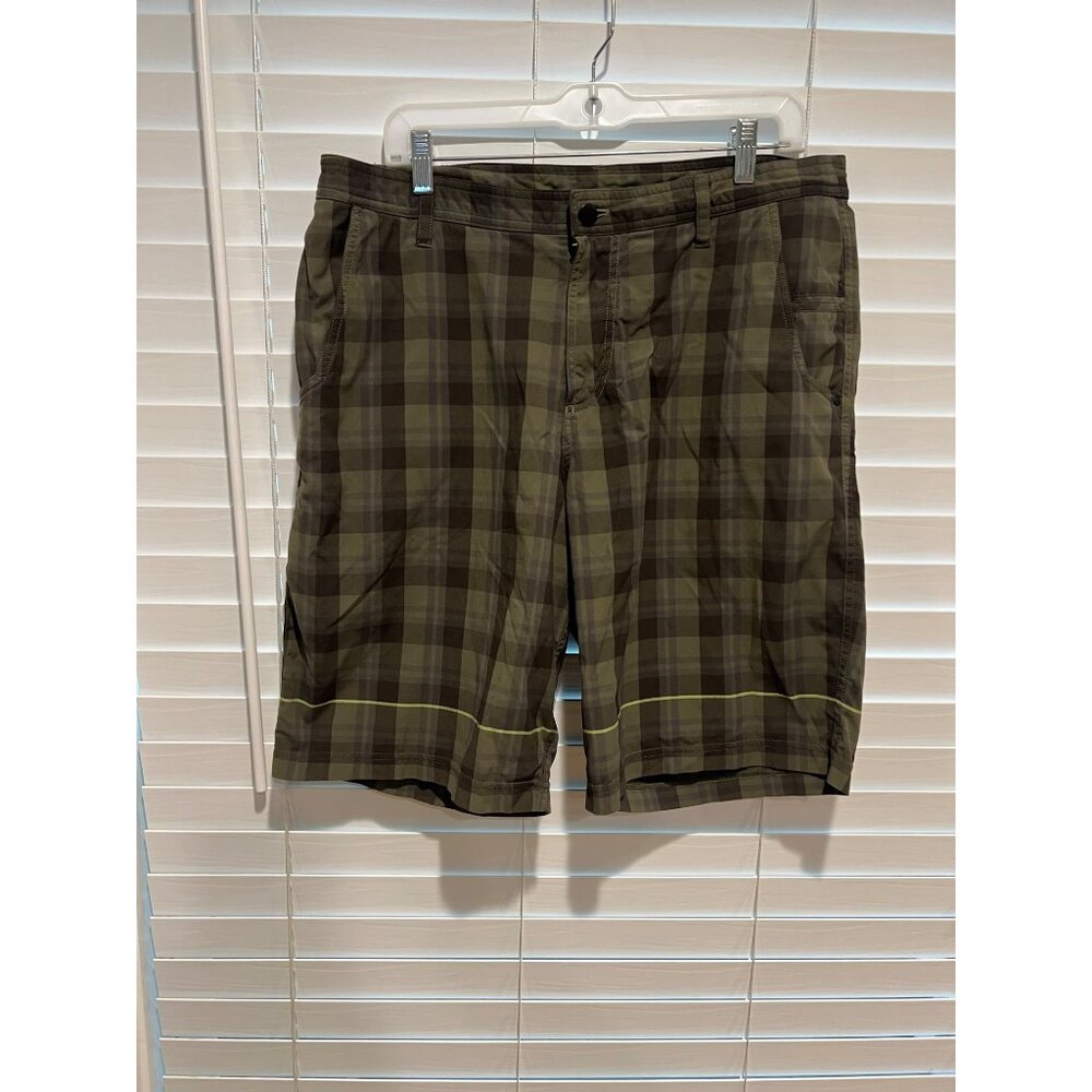 Vintage Lululemon Mens Shorts - Size 38
